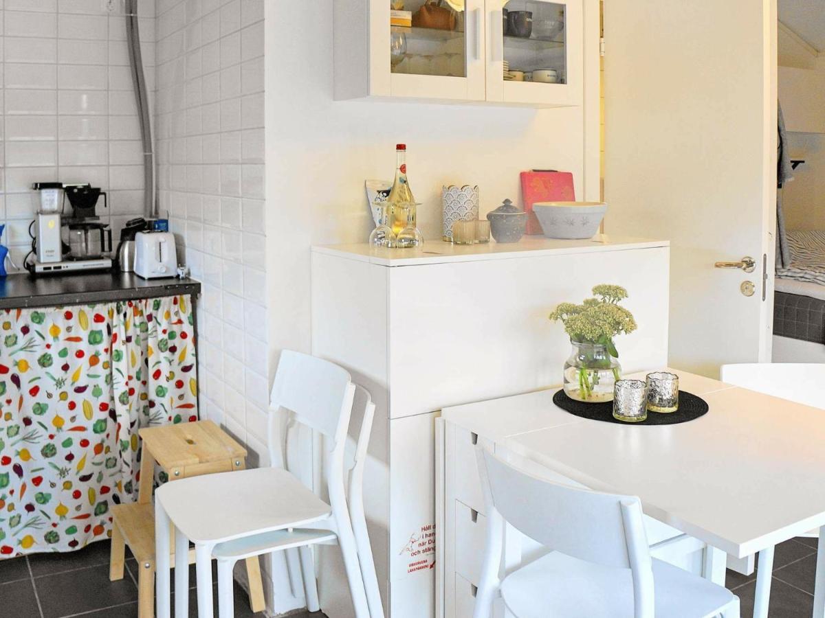 4 Person Holiday Home In Sk Rhamn Skärhamn Chambre photo