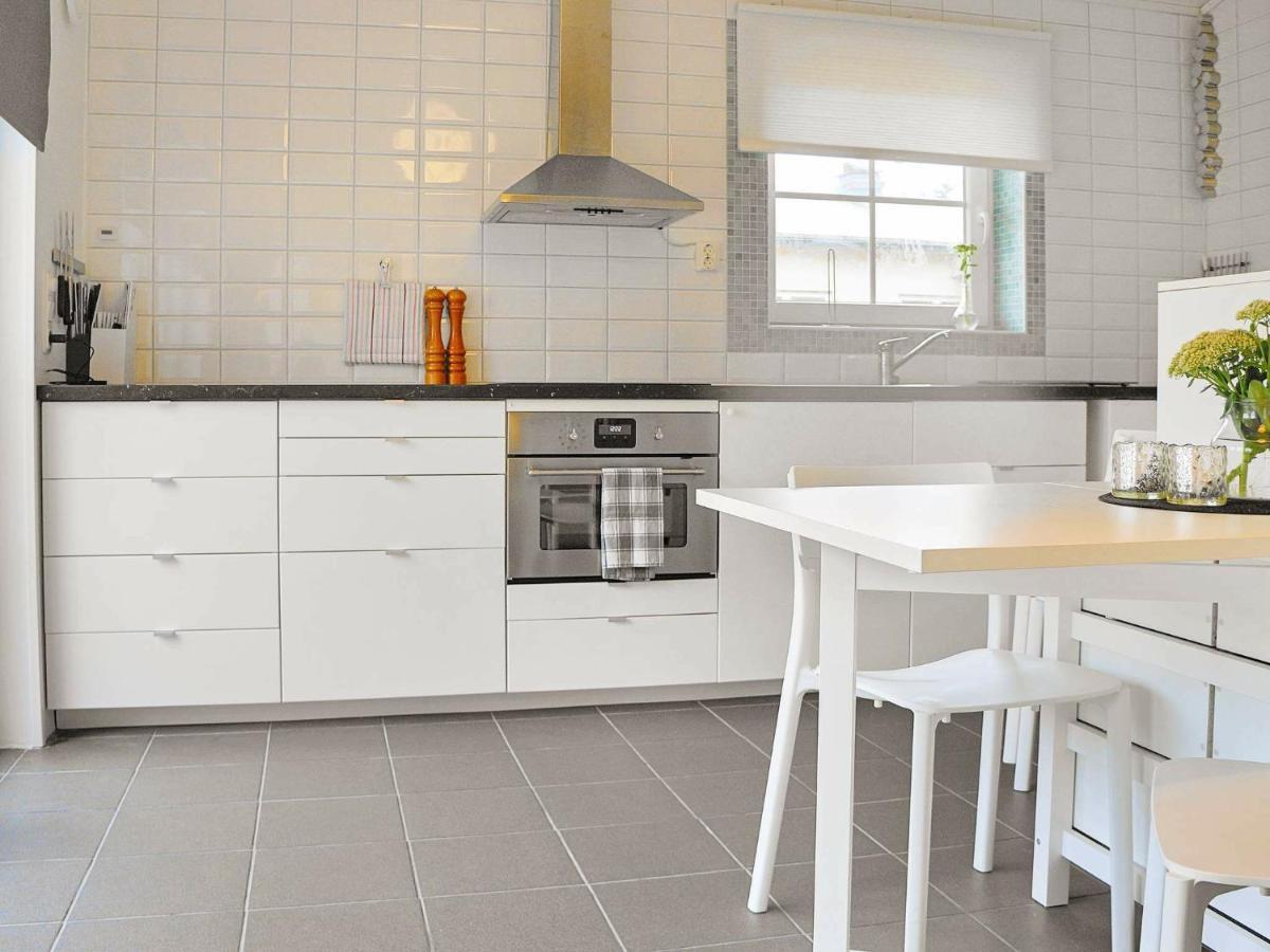 4 Person Holiday Home In Sk Rhamn Skärhamn Extérieur photo